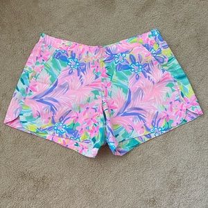 Lilly Pulitzer Ocean View Shorts size M